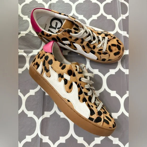 GAMIN DOPAMINE Leopard Fur Print and Hot Pink Sneakers - Picture 2 of 12